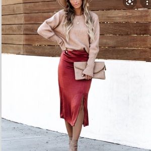 Vici satin skirt